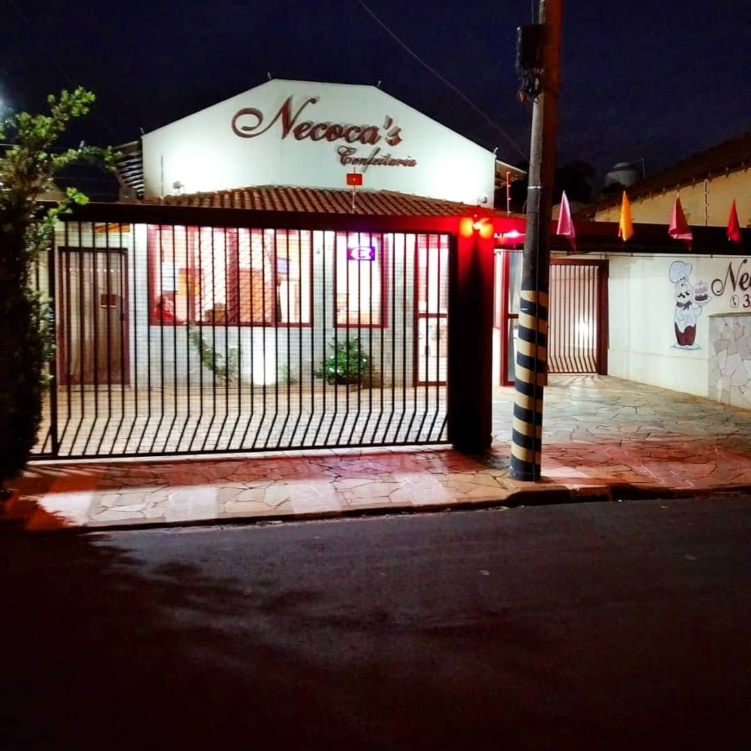 Fachada Noturna